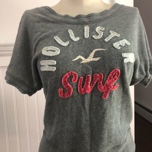 Hollister crop tee, beach cover